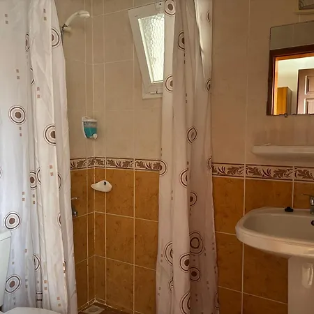 居姆贝特阿里巴巴酒店 酒店