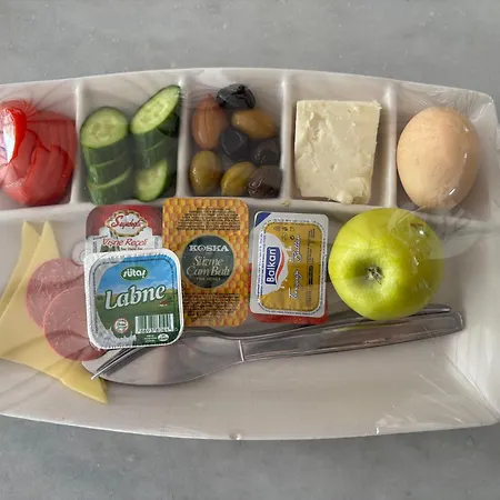 居姆贝特阿里巴巴酒店 居姆贝特