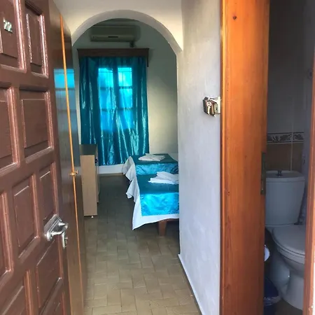 居姆贝特阿里巴巴酒店 2* 居姆贝特