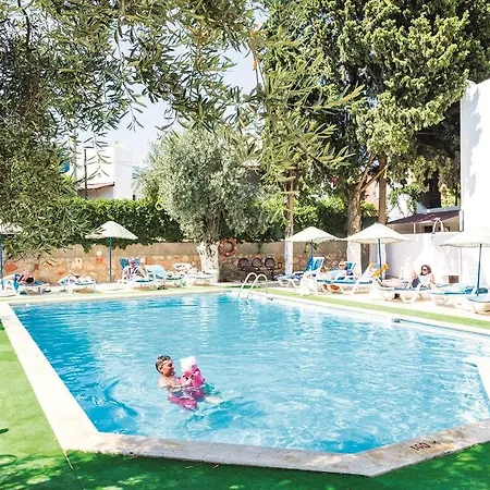 Ali Baba Hotel 2*