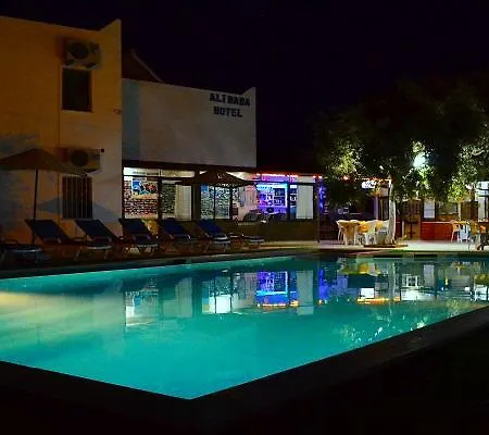 居姆贝特阿里巴巴酒店 酒店