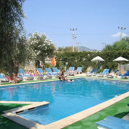 居姆贝特阿里巴巴酒店 2*