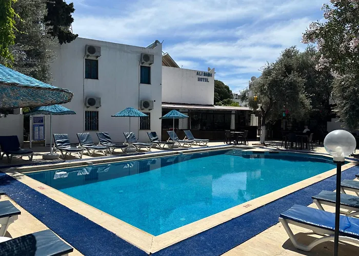 Ali Baba فندق غومْبيت